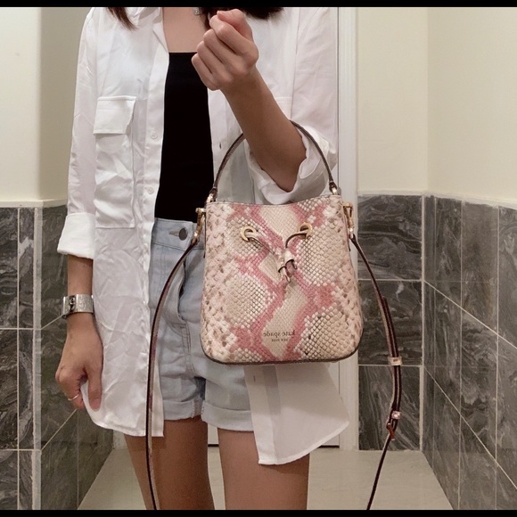 Kate Spade Eva Snake Small Bucket Bag - Picture 2 of 8